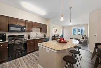 Kitchen with breakfast bar